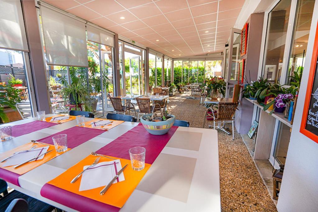 Logis Hotel- Hotel Restaurant Le Rialto Le Sequestre Exteriér fotografie
