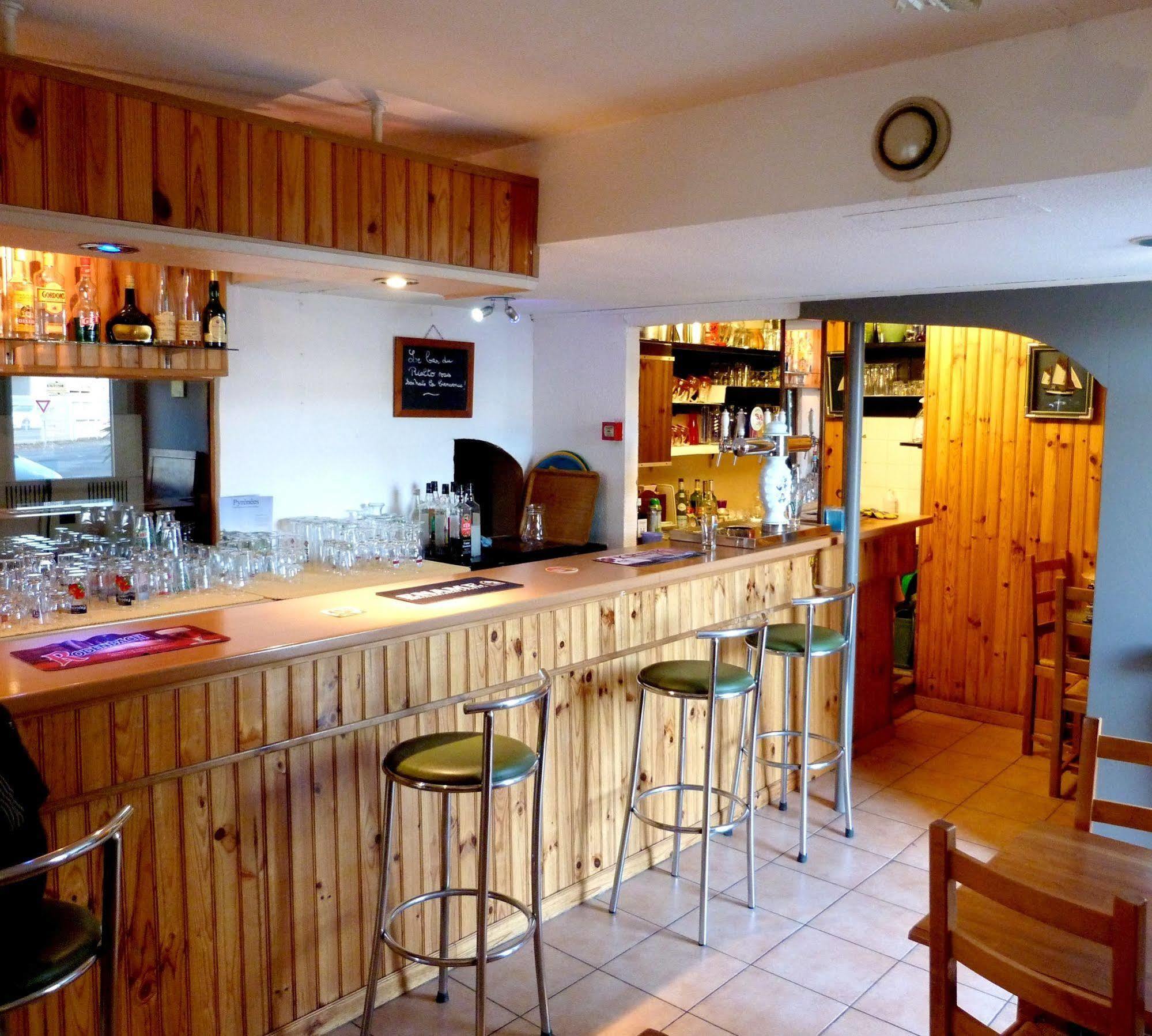 Logis Hotel- Hotel Restaurant Le Rialto Le Sequestre Exteriér fotografie